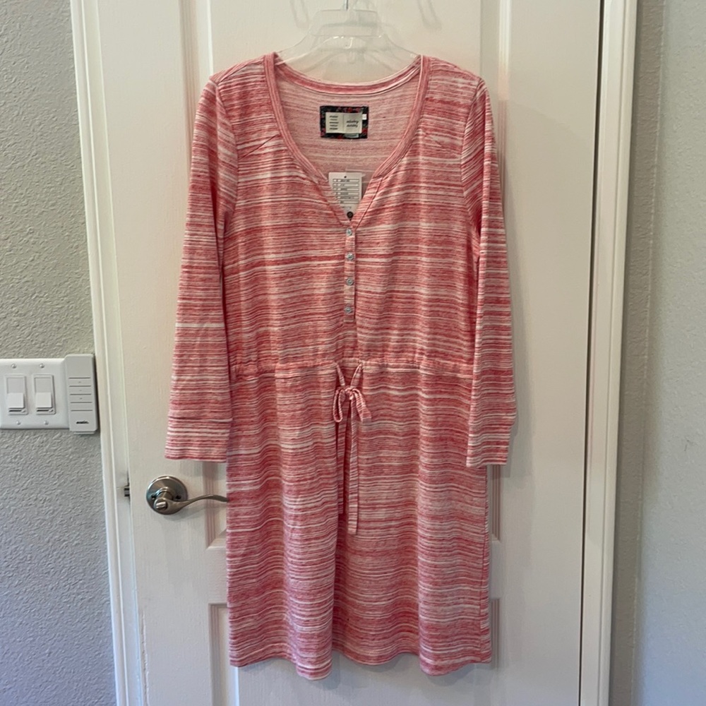 📣📣 LAST CHANCE!! Anthropologie Red White Long Sleeve Dress